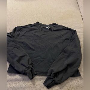 Cropped charcoal sweater in large